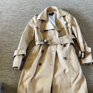 Trench coast, only worn twice, almost new.